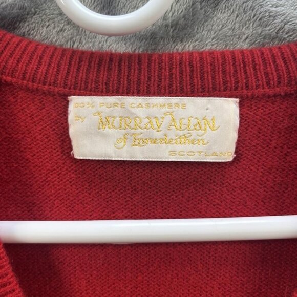 Murray Allan of Innerleithen Sweater Vest Mens 2XT Red Cashmere V Neck Scotland - Picture 3 of 6